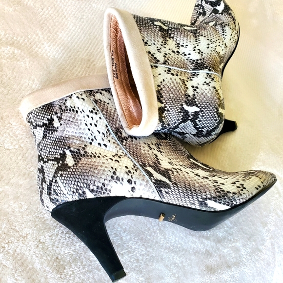 42 Gold Ojai Snake Boots - Picture 8 of 10